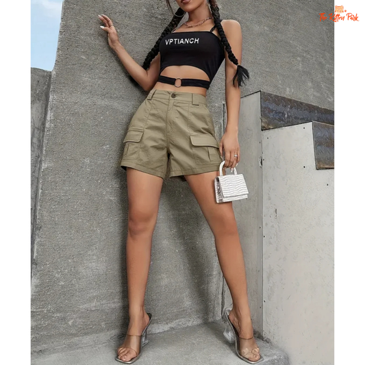 Women's solid-color workwear shorts featuring a loose fit, low waist, button accents, and pockets — ideal for spring and summer casual wear.