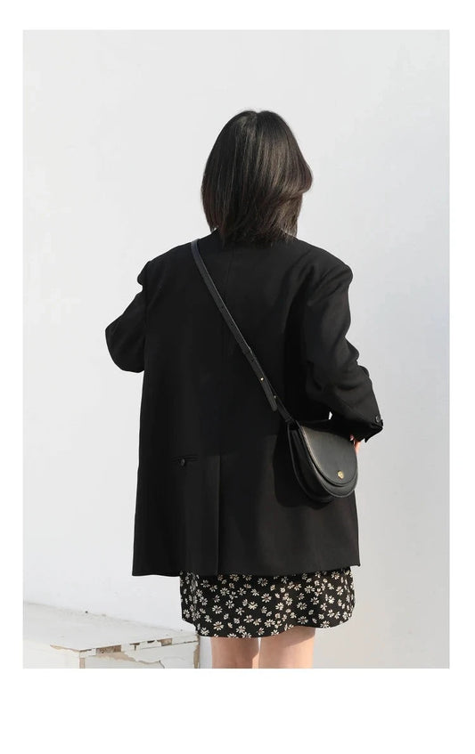 "Chic Double-Breasted Blazer – Sleek Professional Women’s Jacket