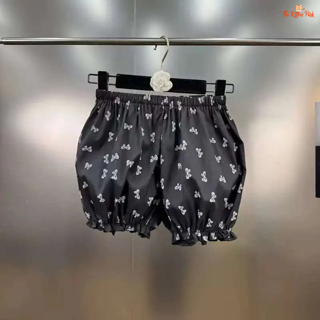 Women's 2-piece set with bow print, featuring a square neck tank and loose elastic shorts — perfect for casual, all-season style.