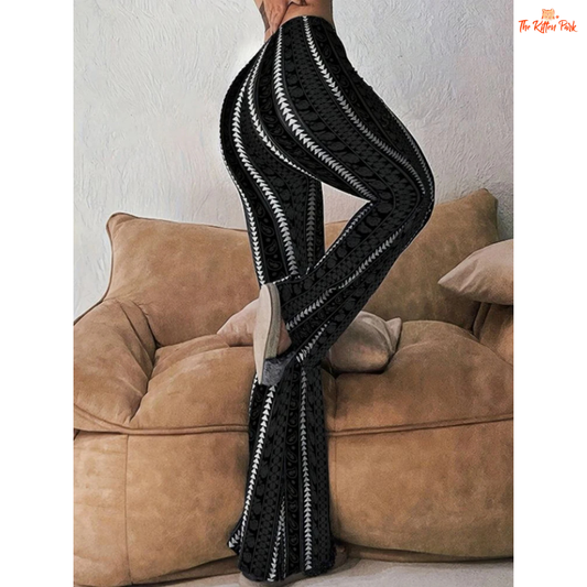 Women's slim fit flared leggings with retro striped print and high waist — ideal for stylish spring and summer streetwear looks.
