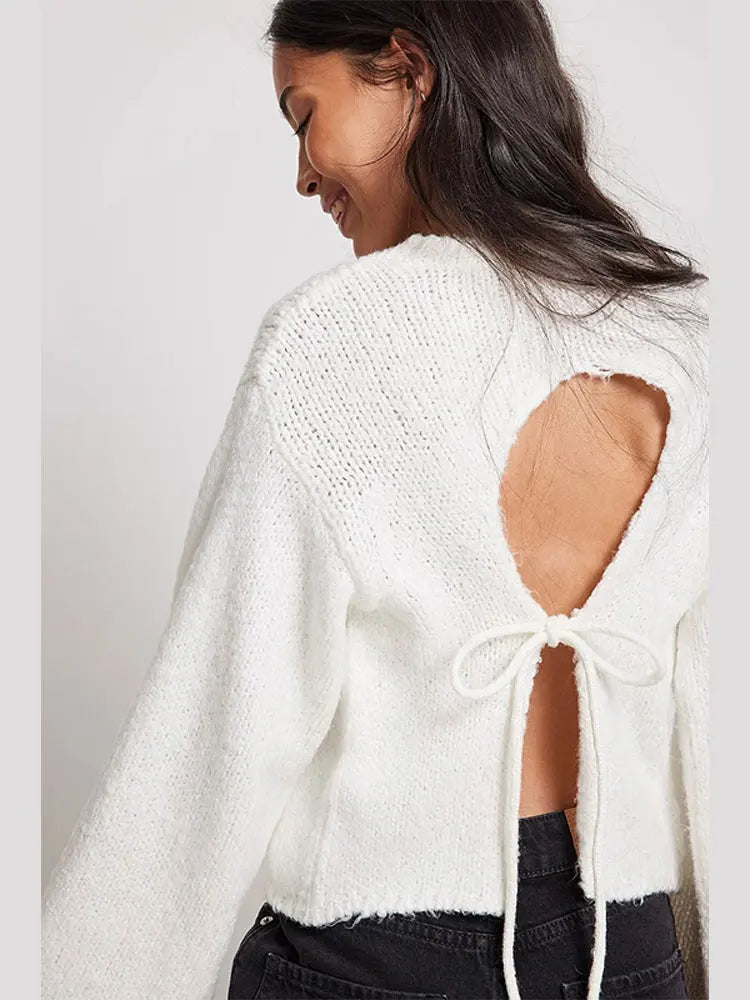 AutumnBloom Backless Chic Pullover