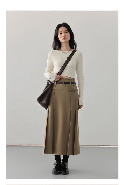 Elegant Pleated Maxi Skirt – British Chic Style