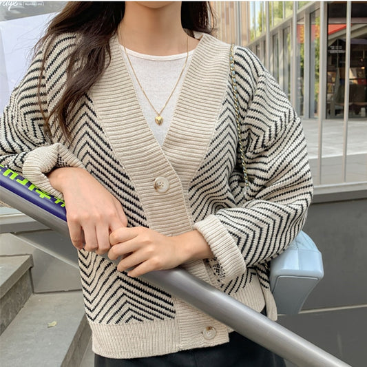 V-Neck Stripes Cardigan