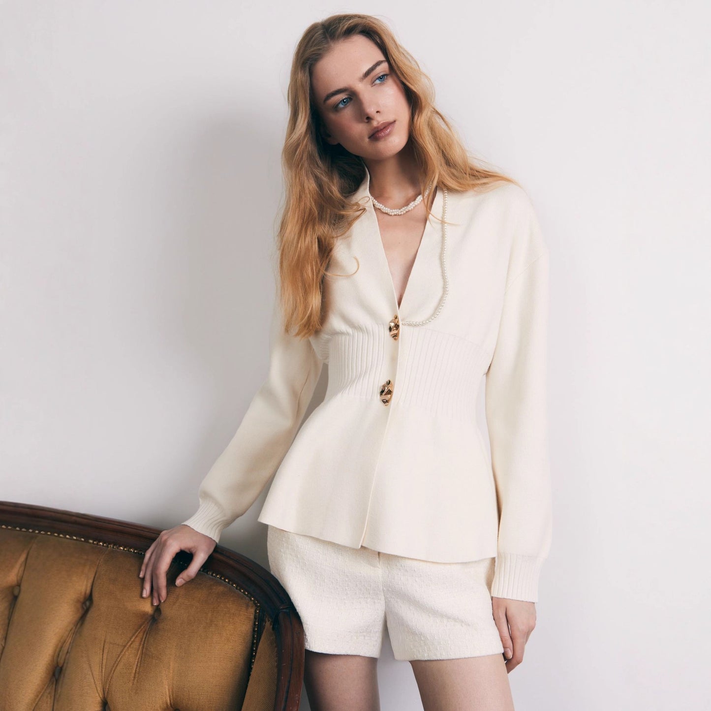 Women Chic Button Closure V Neck Cardigan Sweaters