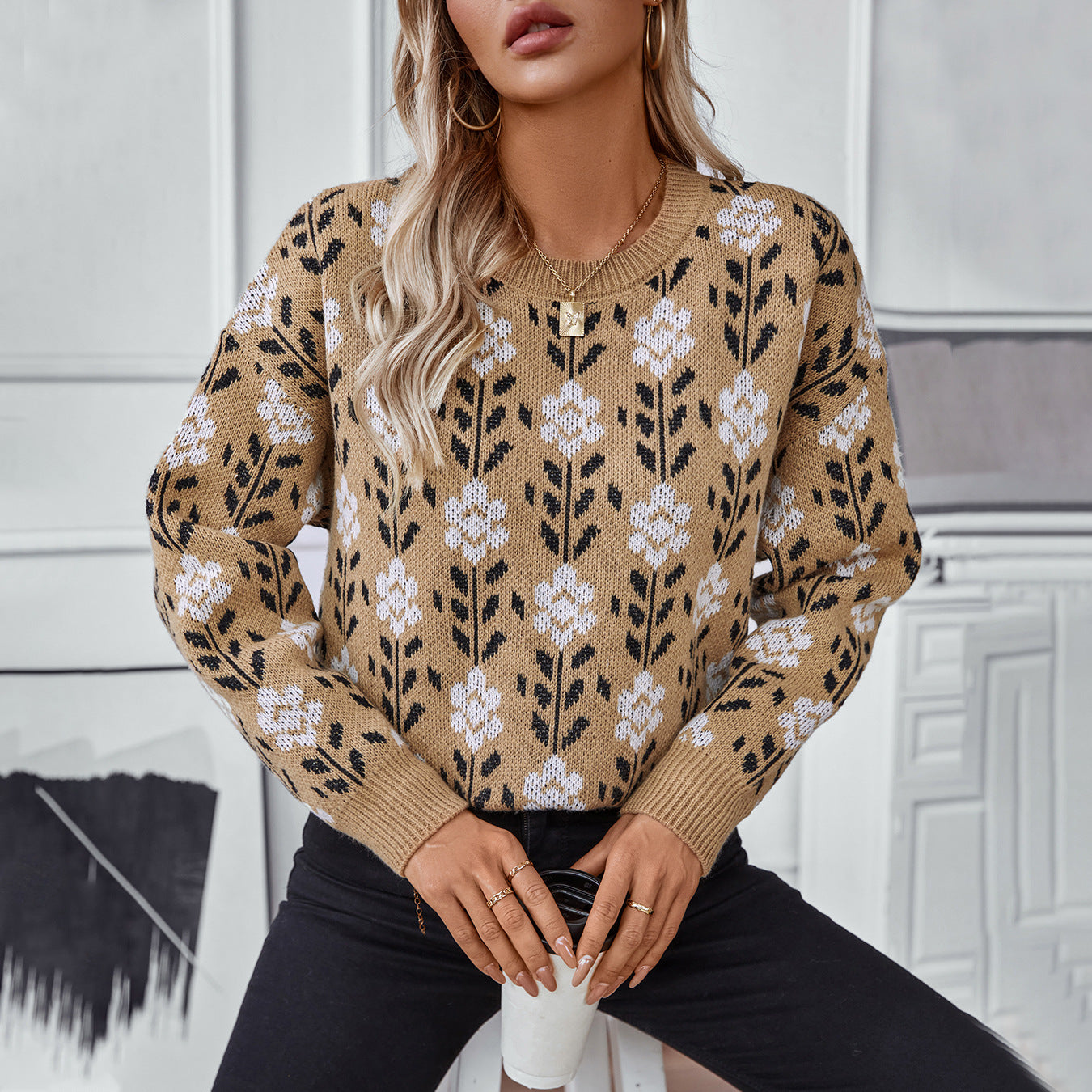 Womens Vintage Jacquard Woolen Sweater