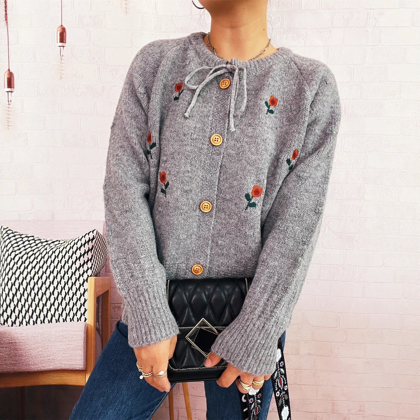 Women Chic Flower Embroidery Cardigans