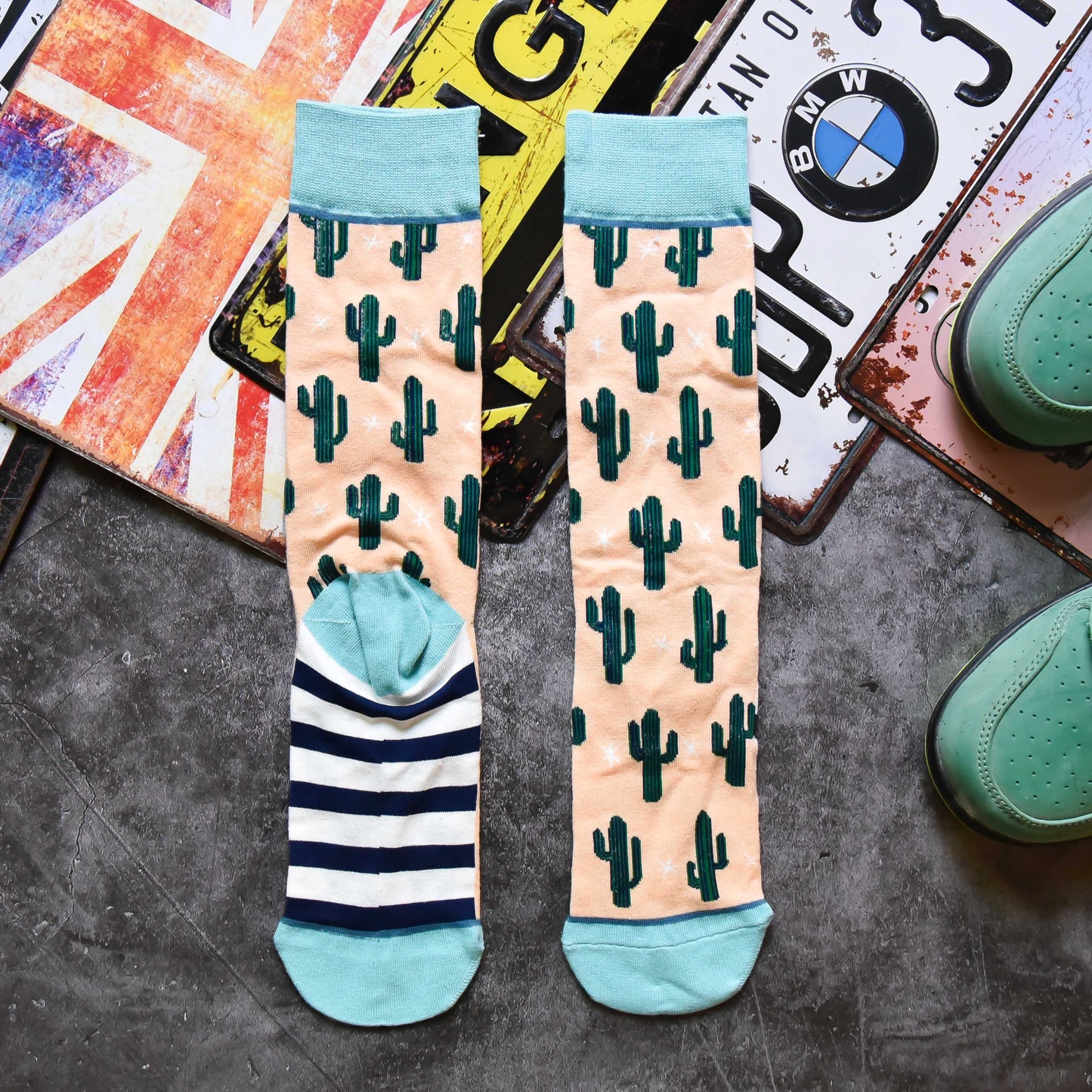 Cactus Cozy Crew Socks