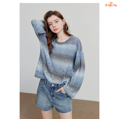 Women’s striped wool-blend pullover with loose fit, round neck, and bohemian style, designed for cozy autumn and winter wear.