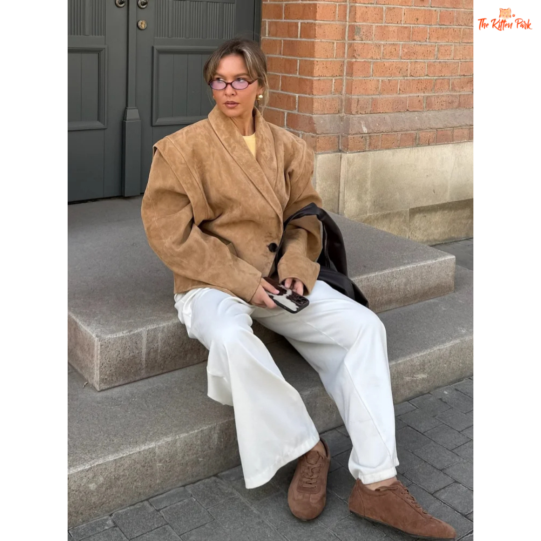 Light brown suede one-button jacket for women, featuring an elegant lapel, full sleeves, and a loose fit — perfect for autumn chic looks.