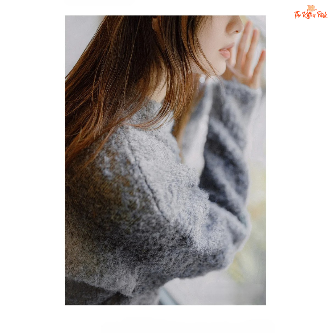 Casual Gradient Rainbow Knit Sweater Women Round Neck Pullover Autumn Winter with rainbow tones, loose fit, and cozy knit design.