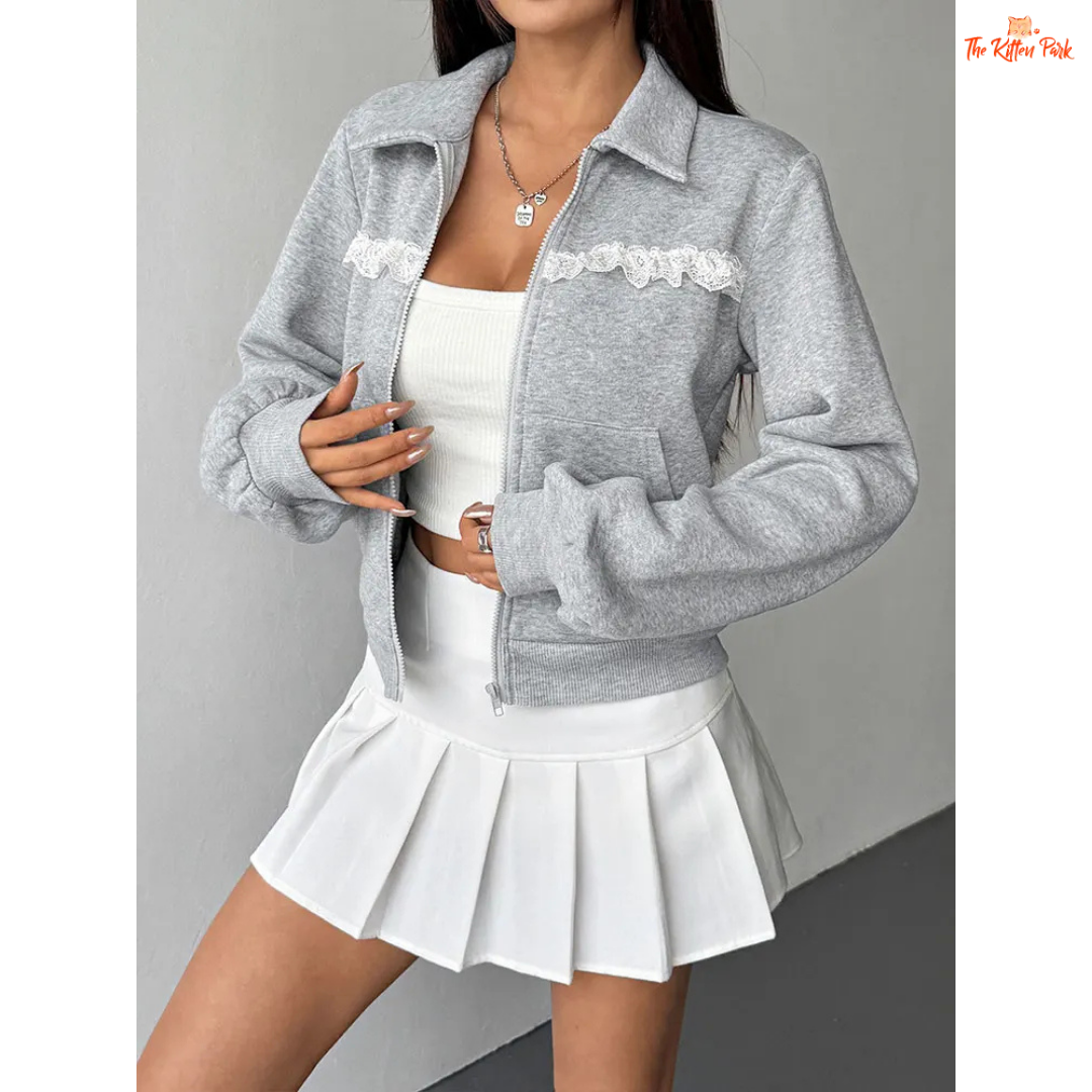 A light gray casual streetwear jacket for women with a turn-down collar, lace details, and a zip-up front — ideal for autumn sporty or relaxed outfits.