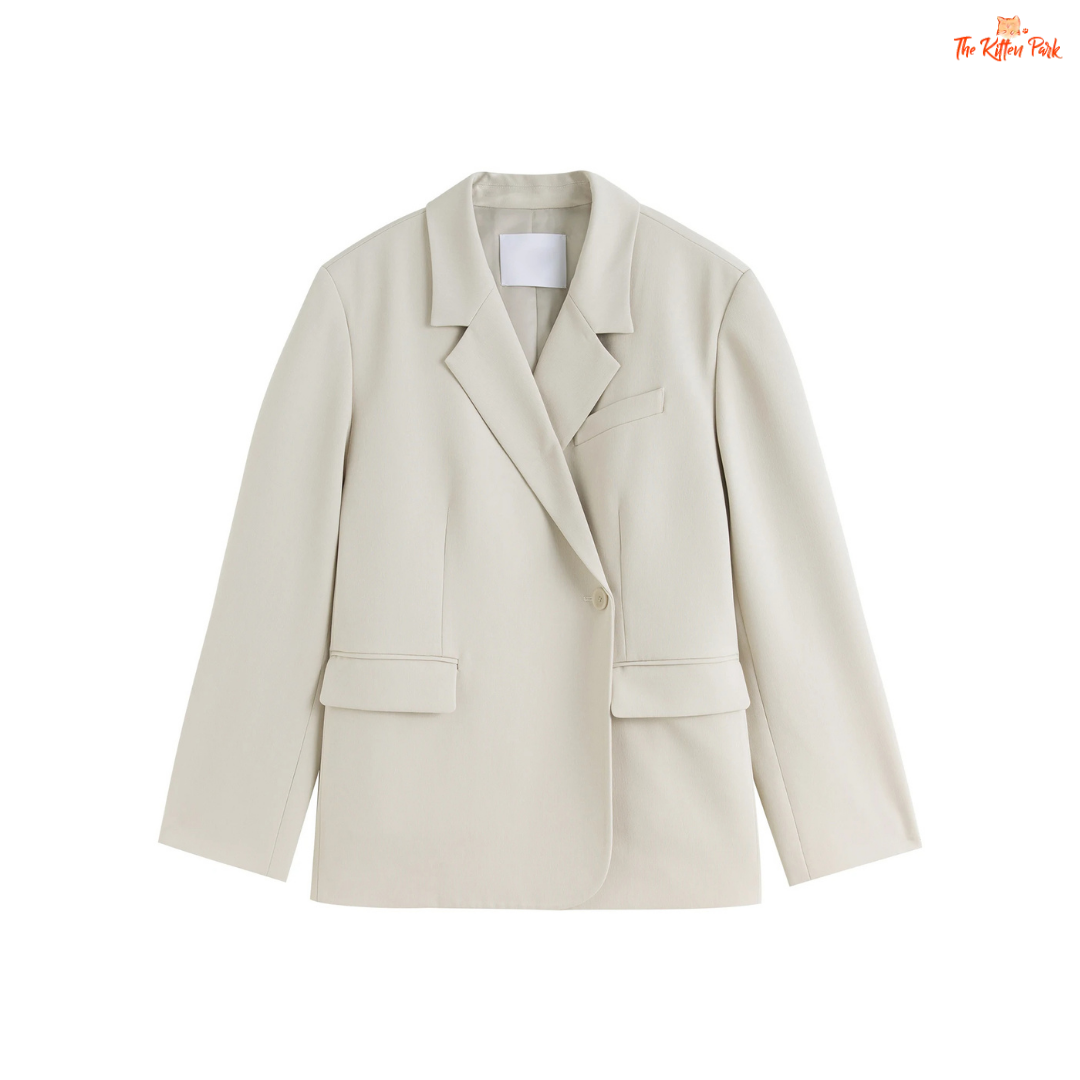 Women’s chic blazer jacket in polyester-spandex blend with single-breasted closure, button detail, and casual versatile design for spring and summer.