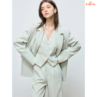 Women’s chic blazer jacket in polyester-spandex blend with single-breasted closure, button detail, and casual versatile design for spring and summer.