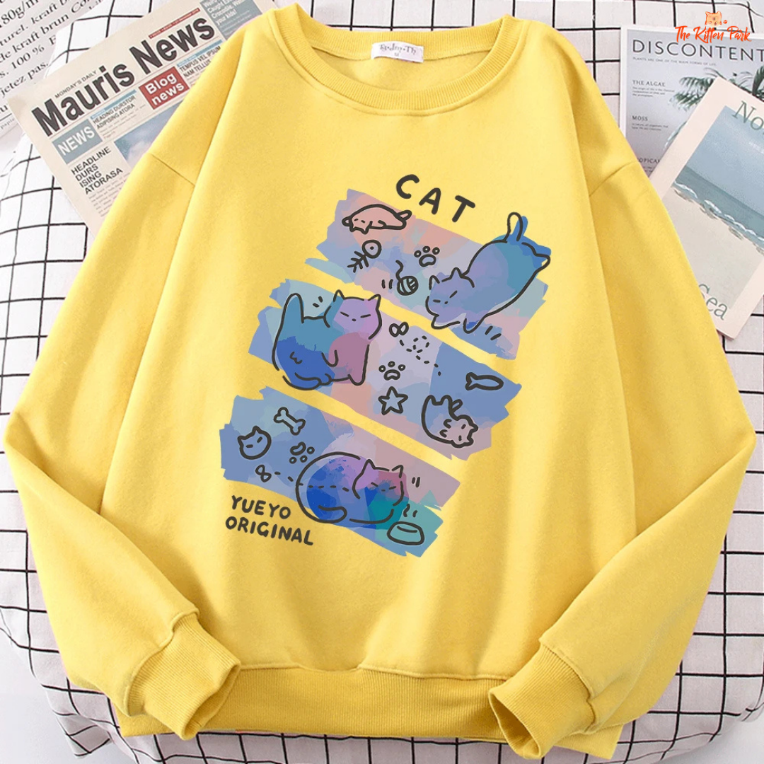 Cute Cat Cartoon Print Sweatshirt — women’s loose pullover with fleece lining, O-neck, playful cat graphic print, knit construction suitable for autumn and winter casual wear.