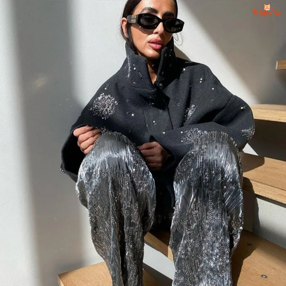 Elegant camel suede cropped jacket with turn-down collar, single-breasted closure, and button details, ideal for autumn/winter casual wear.