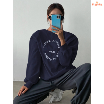 Funny Letter Print Oversized Sweatshirt — women’s casual pullover with fleece liner, O-neck, bold letter design, oversized straight fit for autumn and winter.