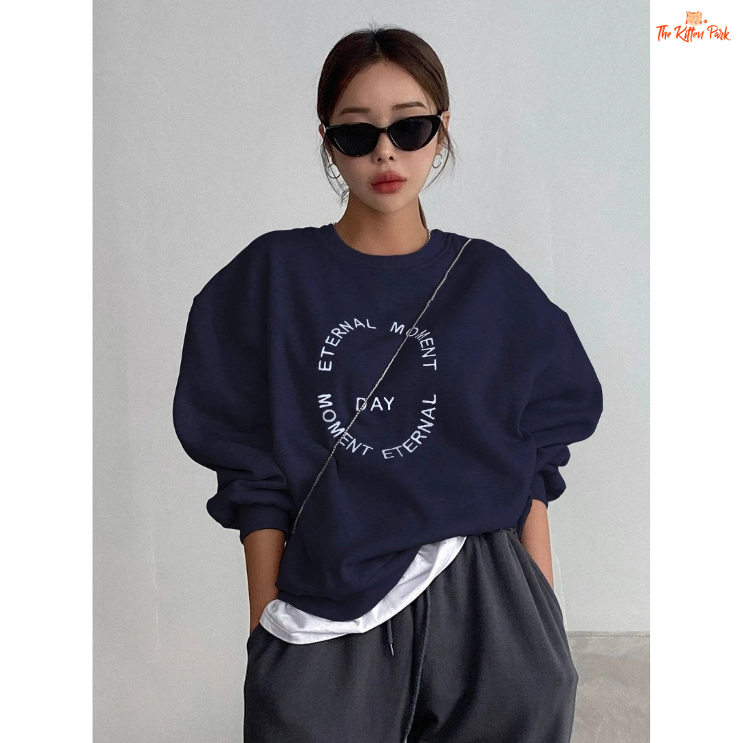 Funny Letter Print Oversized Sweatshirt — women’s casual pullover with fleece liner, O-neck, bold letter design, oversized straight fit for autumn and winter.
