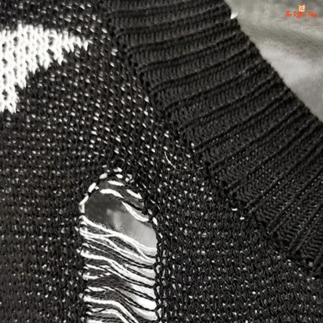 Gothic Bat Knit Sweater – Halloween Punk Loose Pullover in coarse knit acrylic with gothic bat design, long loose fit, and extra-heavy fabric for autumn/winter.