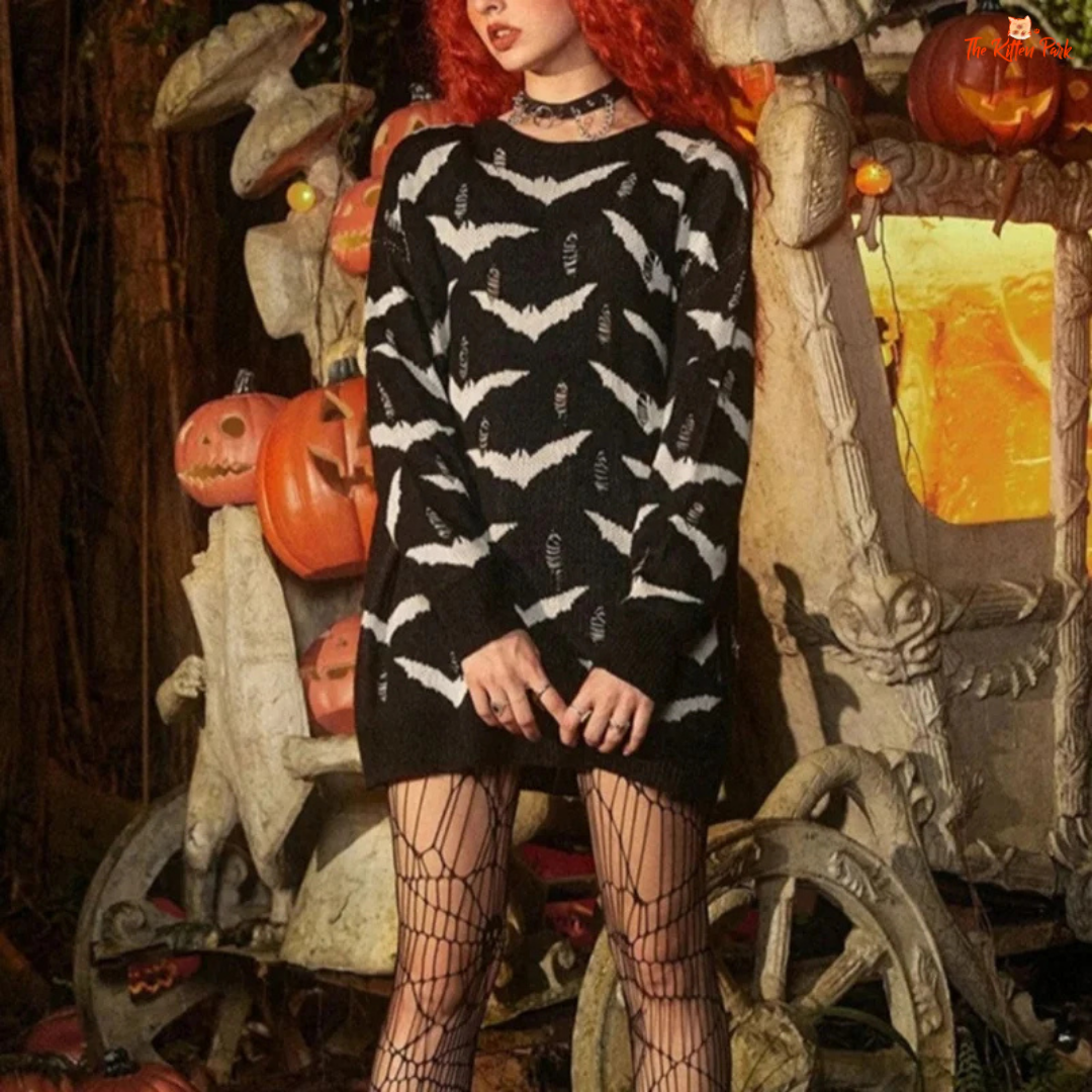 Gothic Bat Knit Sweater – Halloween Punk Loose Pullover in coarse knit acrylic with gothic bat design, long loose fit, and extra-heavy fabric for autumn/winter.