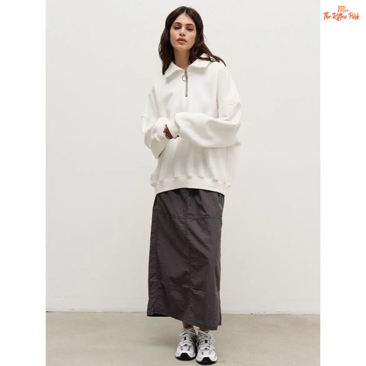 Cozy oversized fleece sweatshirt for women with wool liner, stand collar, drop sleeves, and loose fit — casual autumn/winter pullover in cotton-polyester blend.