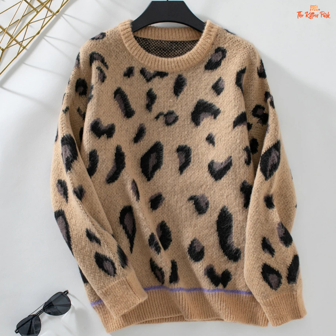 Leopard Jacquard Brushed Sweater featuring a soft polyester knit, loose streetwear fit, and leopard jacquard pattern, perfect for cozy autumn and winter outfits.