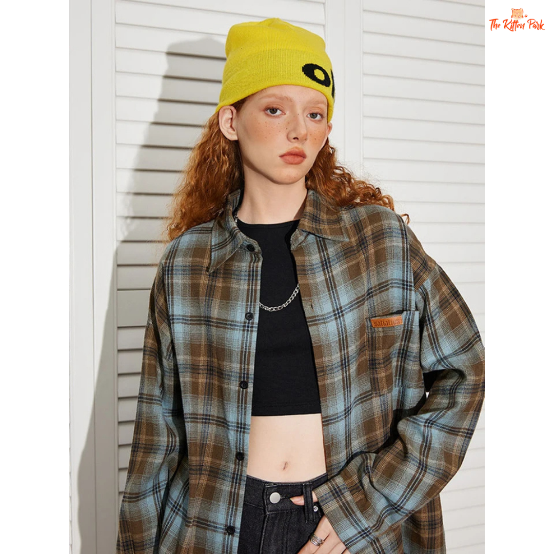 Retro striped Harajuku-style Y2K blouse with turn-down collar, loose fit, single-breasted closure, and full-length sleeves for autumn and winter.