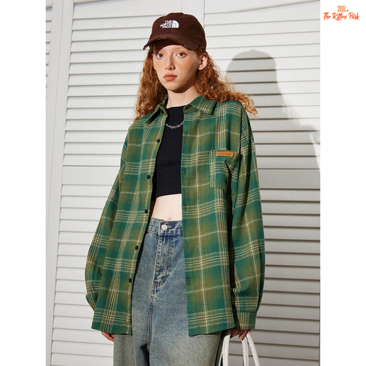 Retro striped Harajuku-style Y2K blouse with turn-down collar, loose fit, single-breasted closure, and full-length sleeves for autumn and winter.