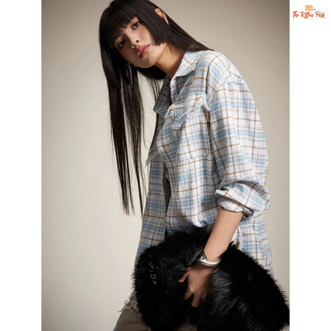 Y2K loose-fit women's shirt with plaid pattern, tassel decoration, long sleeves, and turn-down collar – retro streetwear for spring and summer.