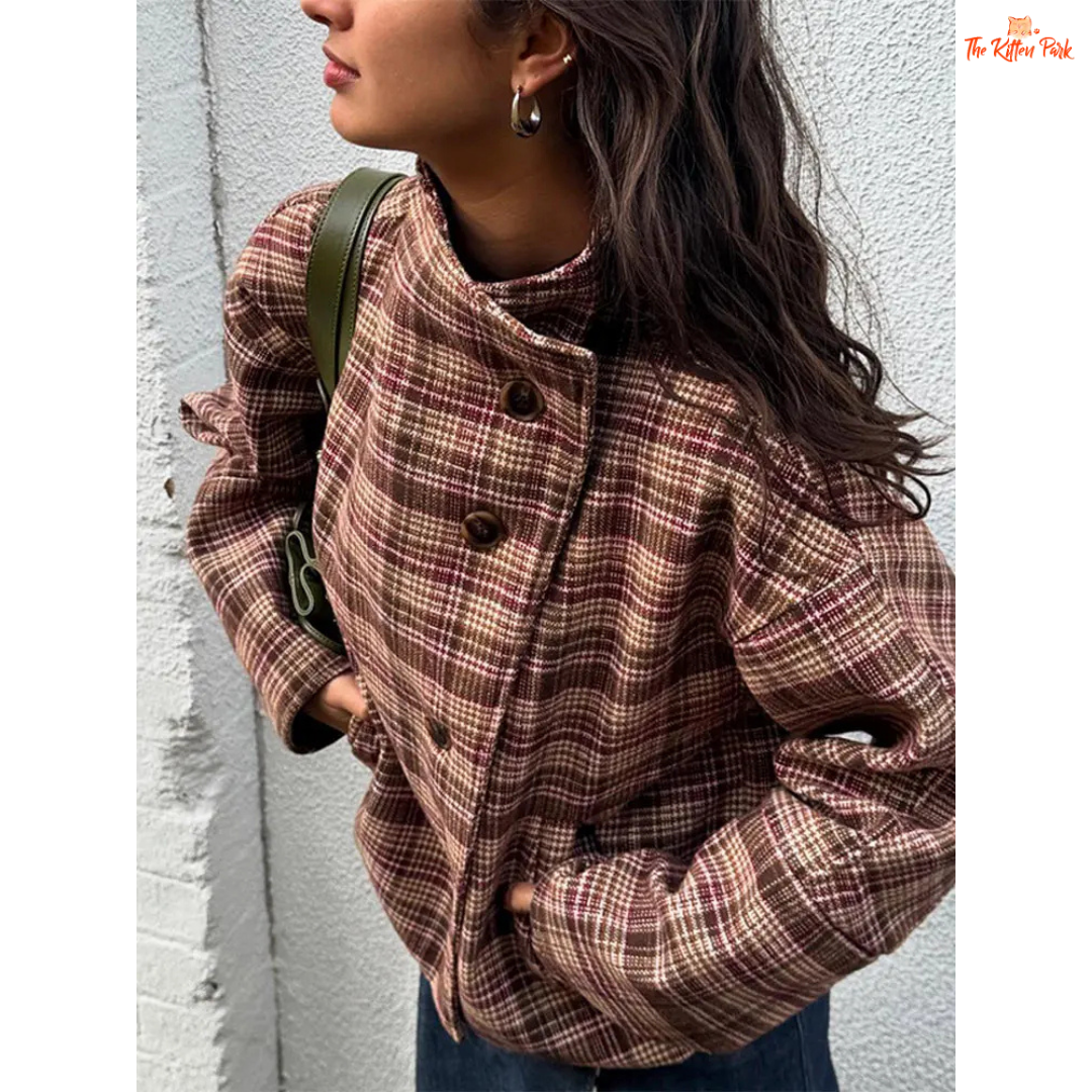 Plaid Loose Jacket – Autumn/Winter, loose fit with stand collar, plaid pattern, buttons and pockets, polyester-linen blend for seasonal streetwear.