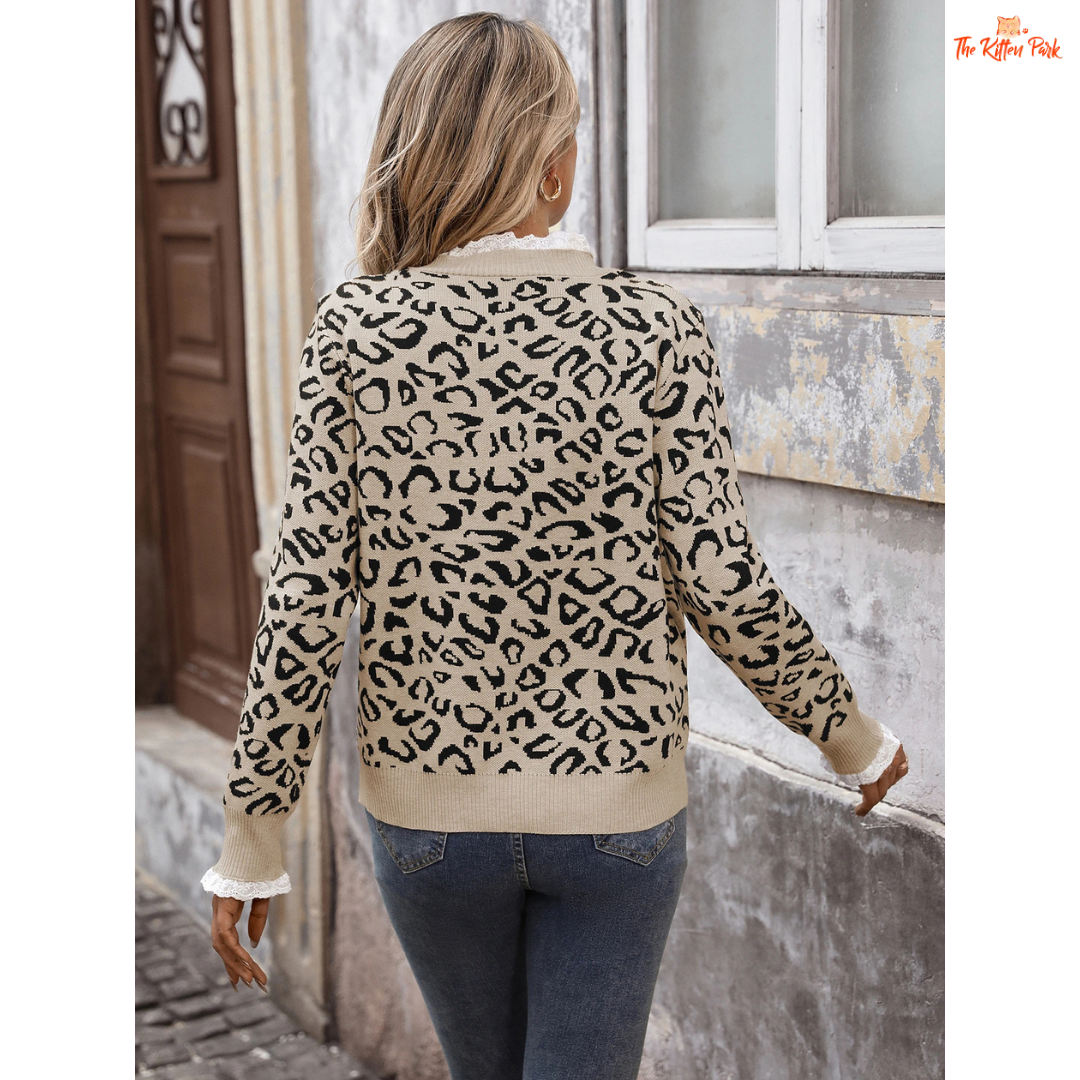 Retro leopard lace patchwork pullover sweater for women featuring a knit design, loose fit, and elegant lace splicing in casual autumn-winter style.