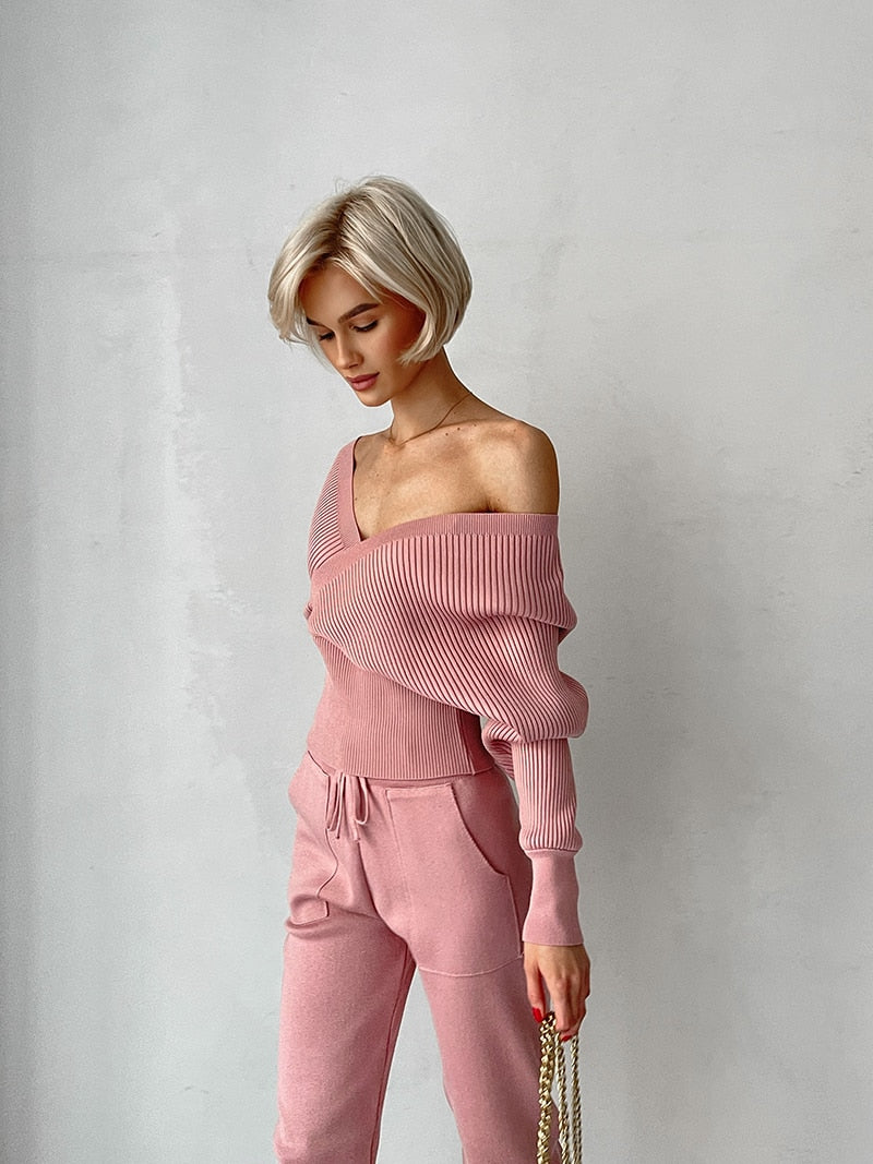 Off-Shoulder Sporty Knit Duo