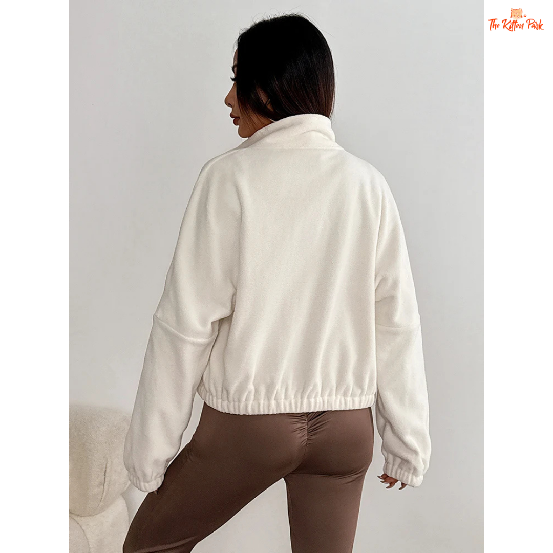 Thick solid zipper streetwear coat for women with turtleneck design and button details, ideal for autumn and winter outfits.