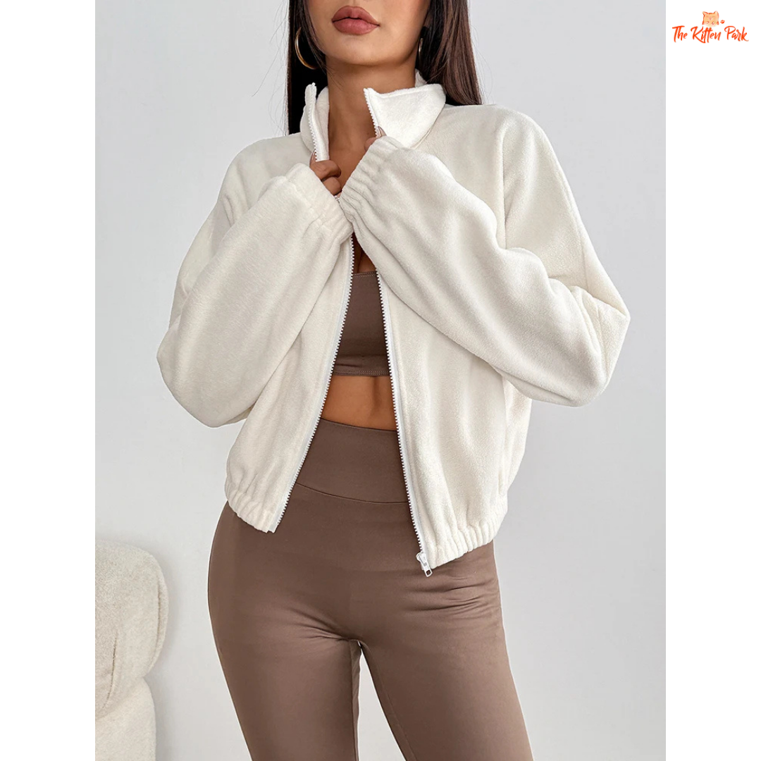 Thick solid zipper streetwear coat for women with turtleneck design and button details, ideal for autumn and winter outfits.