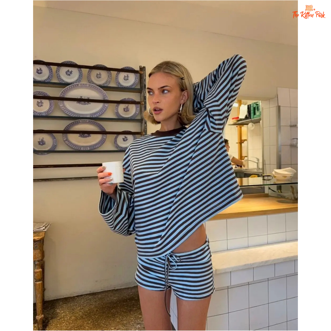 Striped Patchwork Casual T-Shirt – Long Sleeve, loose-fit blended fabric top with O-neck, striped pattern, patchwork decoration, and casual style.