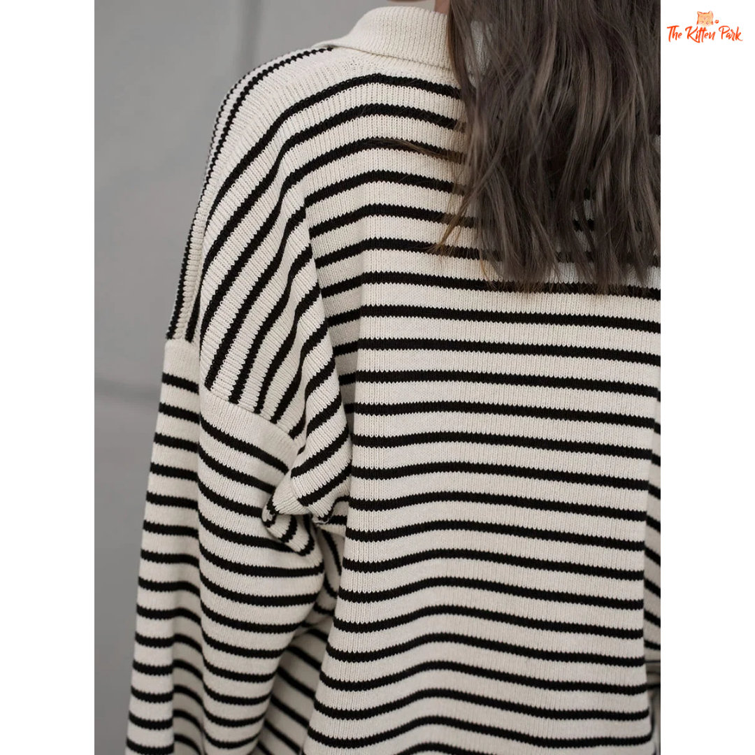 Women’s striped polo-collar knit sweater with V-neck, long sleeves, loose fit, and heavyweight fabric for autumn and winter wear.