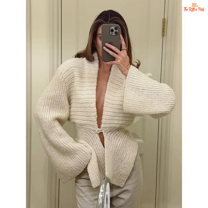 White Vintage Knit Cardigan – Autumn 2026, loose-fit V-neck cardigan with hollow-out design, single button closure, medium-weight knit for autumn/winter.