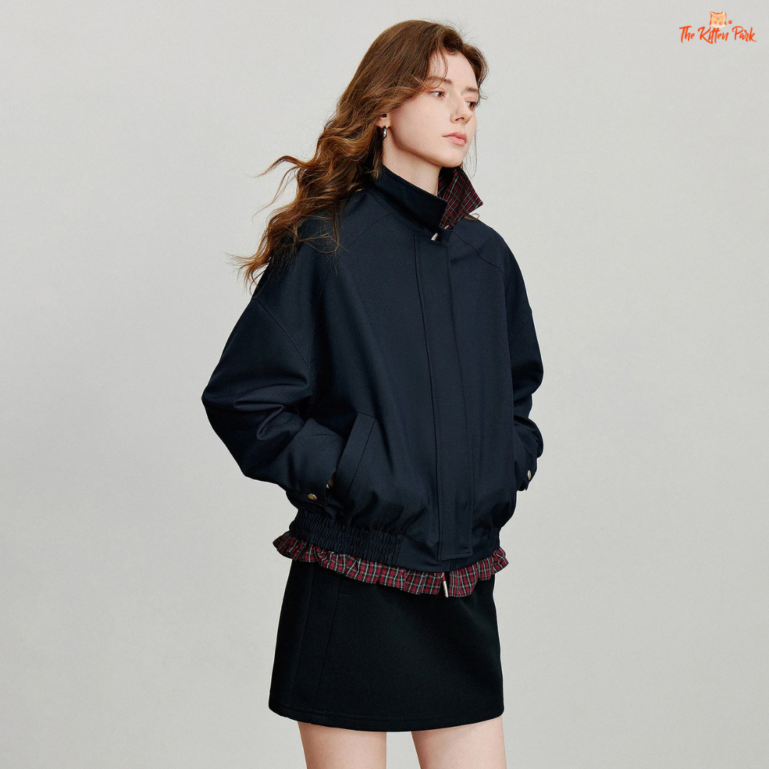 Women’s Retro Plaid Patchwork Jacket – Navy Blue Turn-Down Collar Coat 2026 Autumn with zipper closure, plaid patchwork design, and office-ready style.