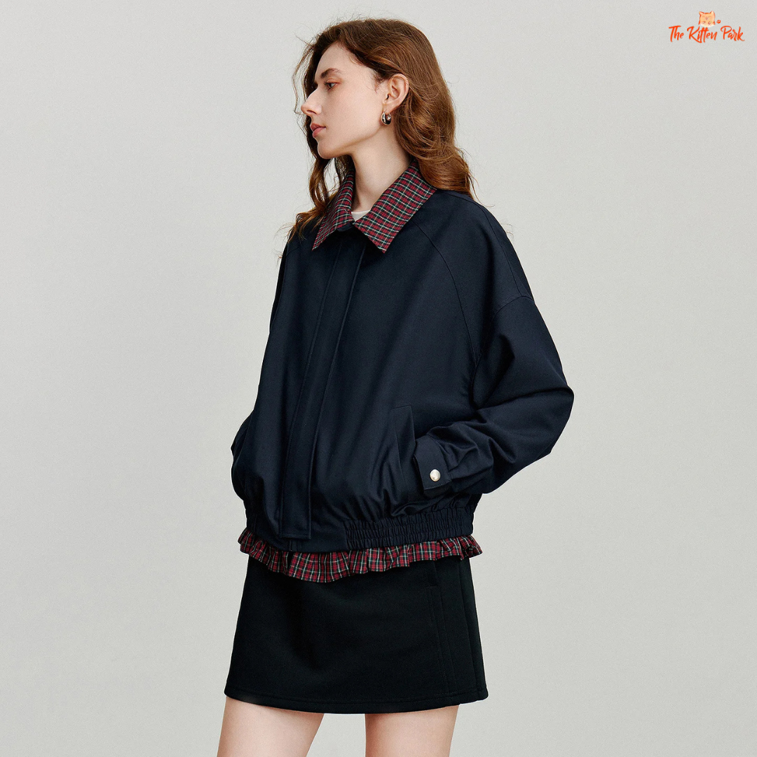 Women’s Retro Plaid Patchwork Jacket – Navy Blue Turn-Down Collar Coat 2026 Autumn with zipper closure, plaid patchwork design, and office-ready style.