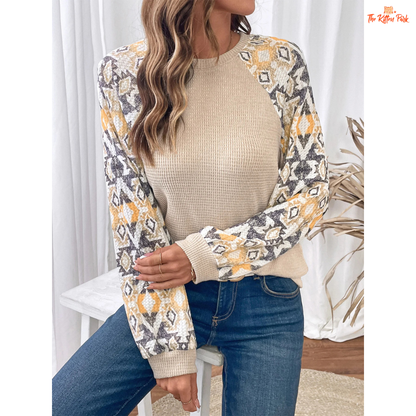 Women’s Retro Print Patchwork Long Sleeve Pullover with vintage-inspired patchwork design and soft polyester-spandex blend for autumn wear.