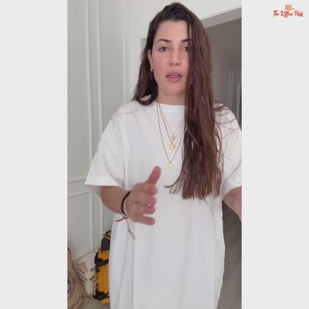 Letter Print Knit Pullover for women, lightweight fine yarn loose sweater with O-neck and letter pattern, casual autumn winter wear.