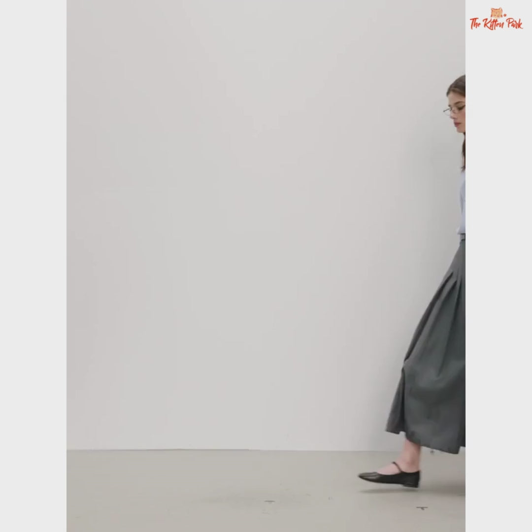 Gray Retro Pleated Skirt – Autumn 2026, ankle-length A-line silhouette with natural waist, polyester-viscose blend for casual elegance.