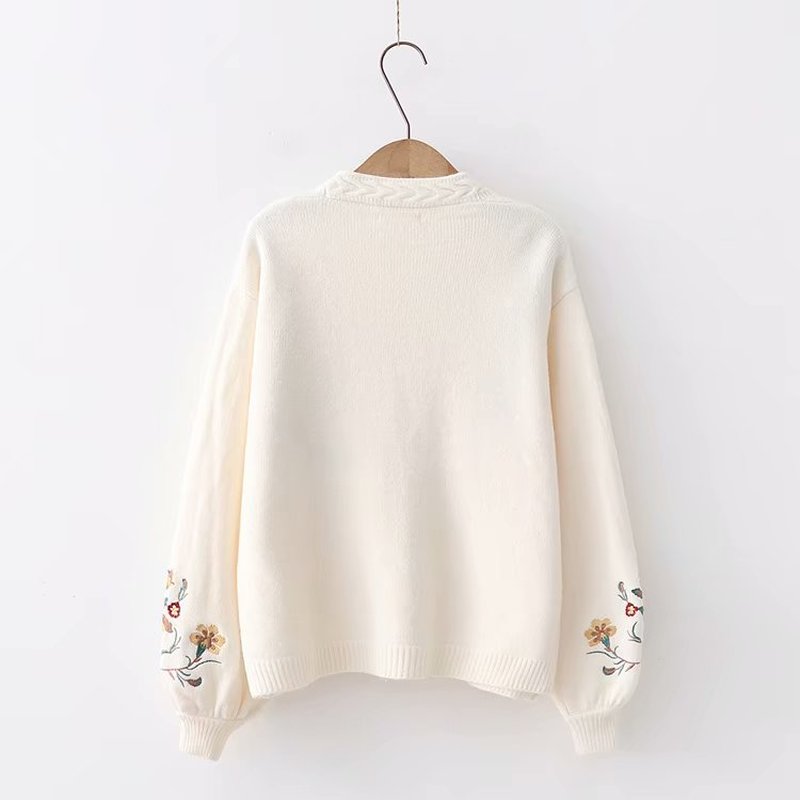 Women Chic Flower Embroidery Cardigans